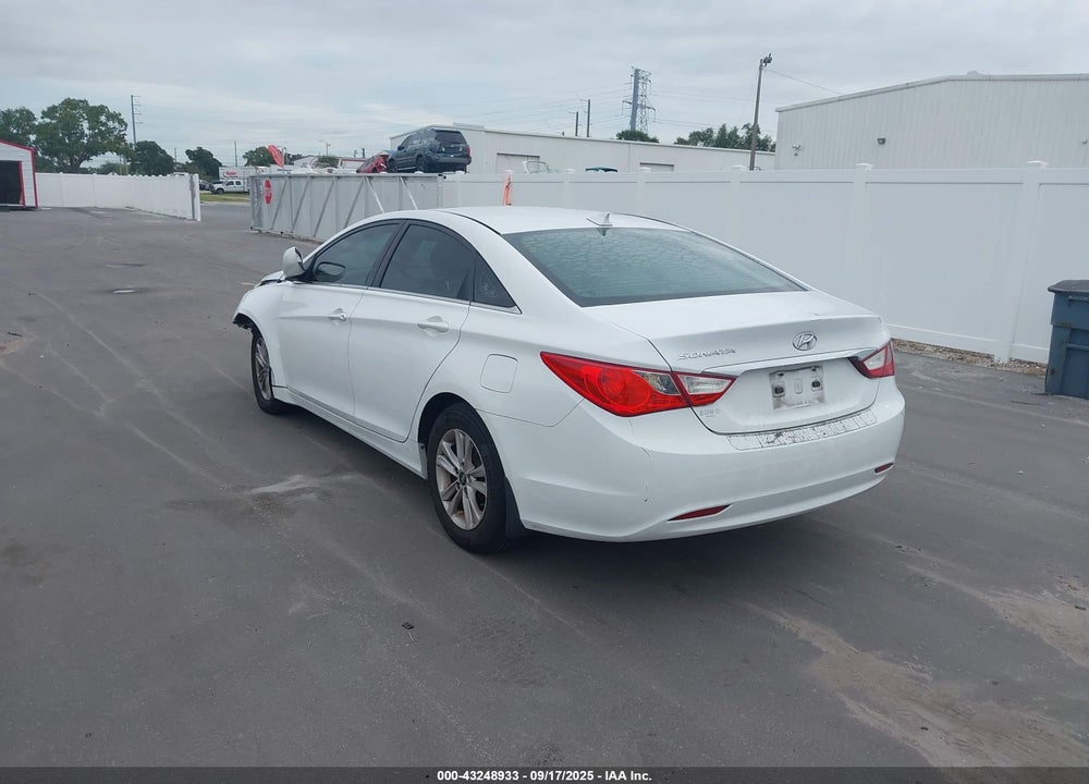 2013 HYUNDAI SONATA VIN: 5NPEB4AC9DH671174