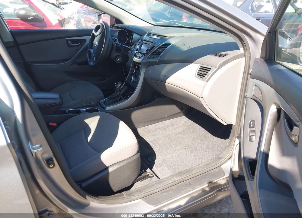 2016 HYUNDAI ELANTRA VIN: KMHDH4AE6GU481737