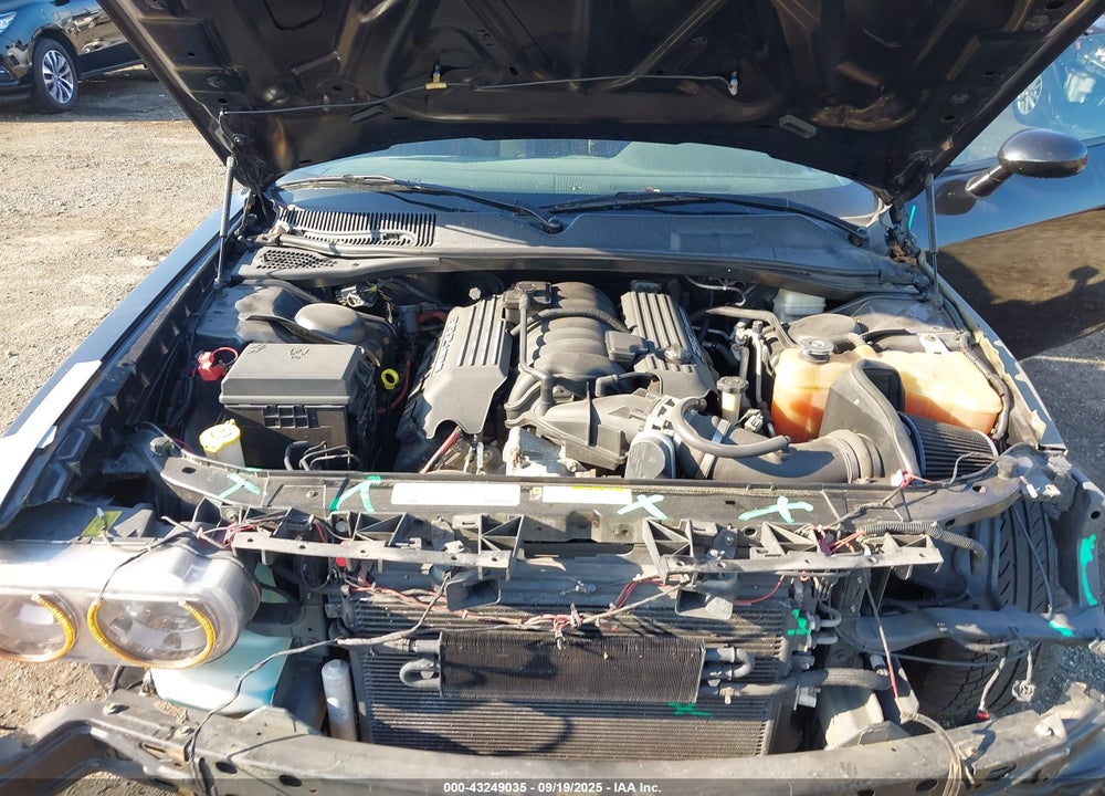 2011 DODGE CHALLENGER VIN: 2B3CJ7DJ0BH540938