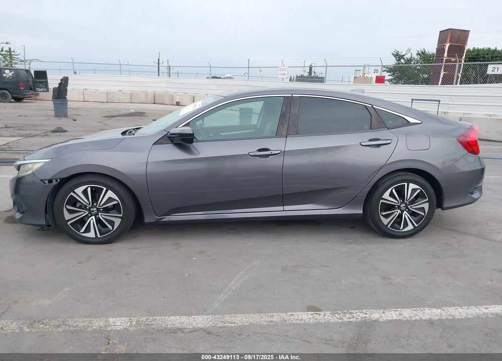 2017 HONDA CIVIC VIN: 2HGFC1F32HH634041