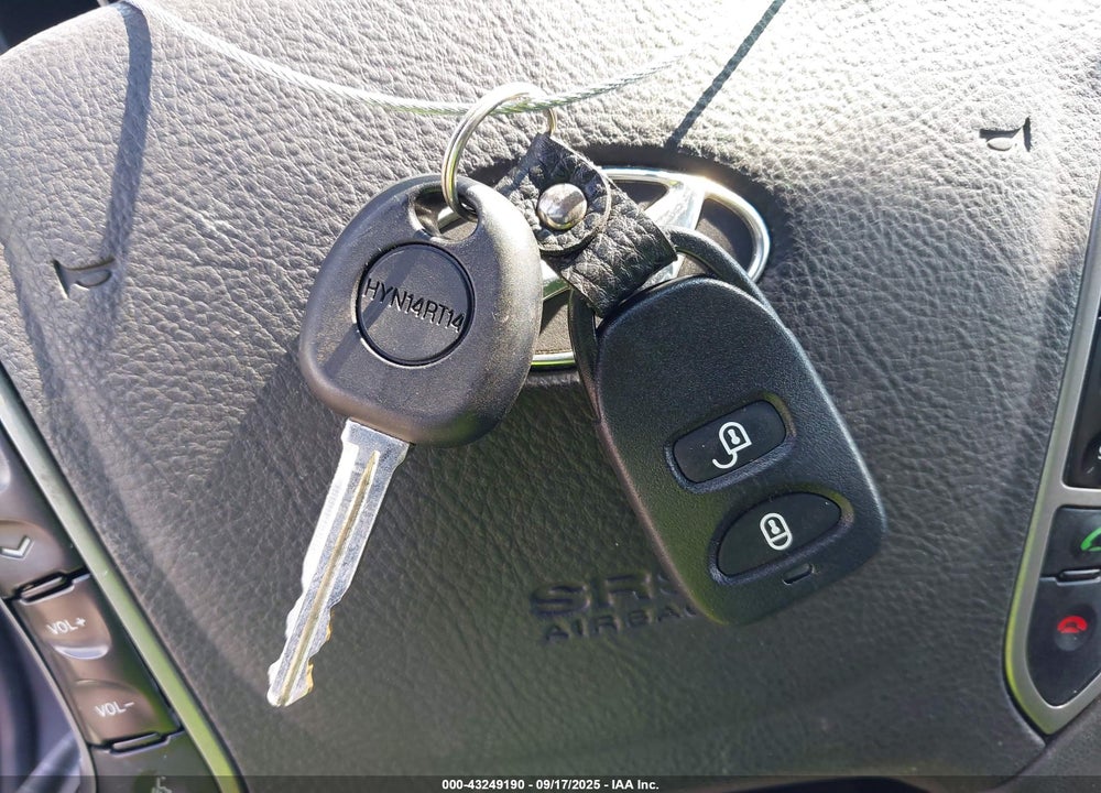 2012 HYUNDAI SANTA FE VIN: 5XYZK4AG9CG116476