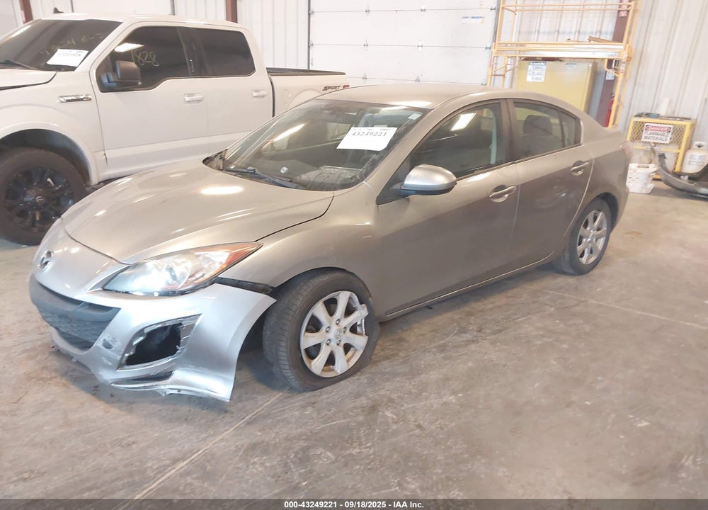 2011 MAZDA 3 I TOURING VIN: JM1BL1VG3B1406377