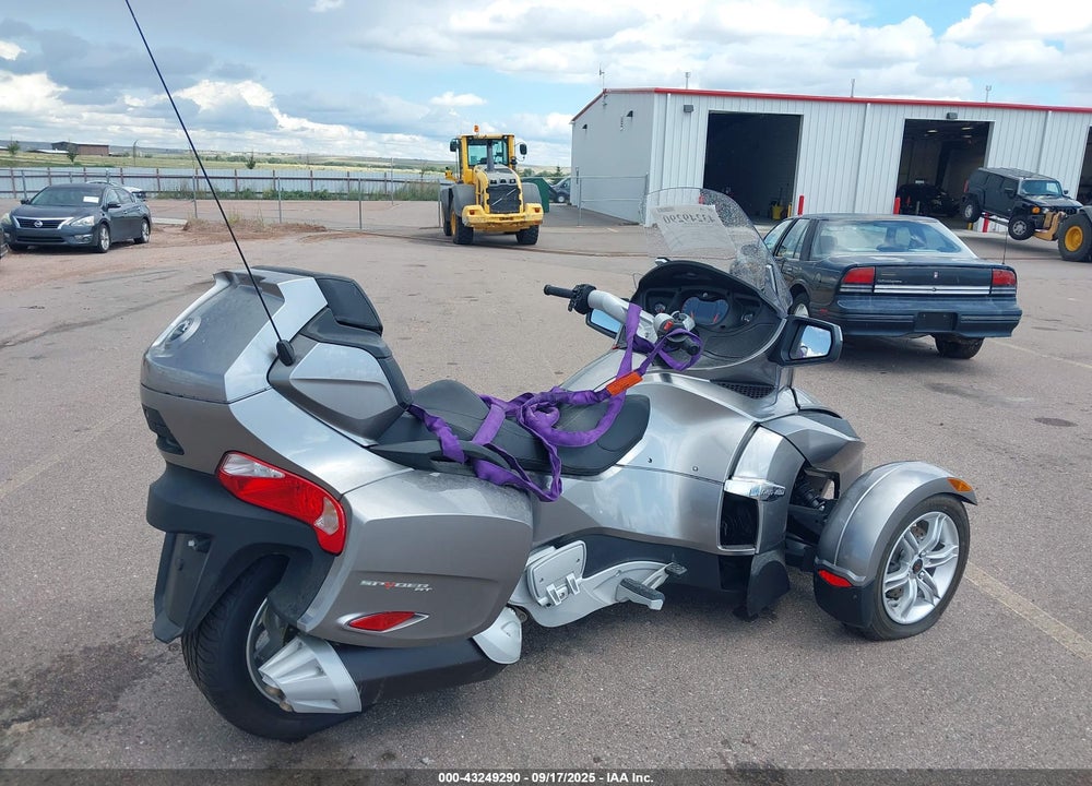 2012 CAN-AM SPYDER ROADSTER RTS VIN: 2BXJBWC1XCV001552