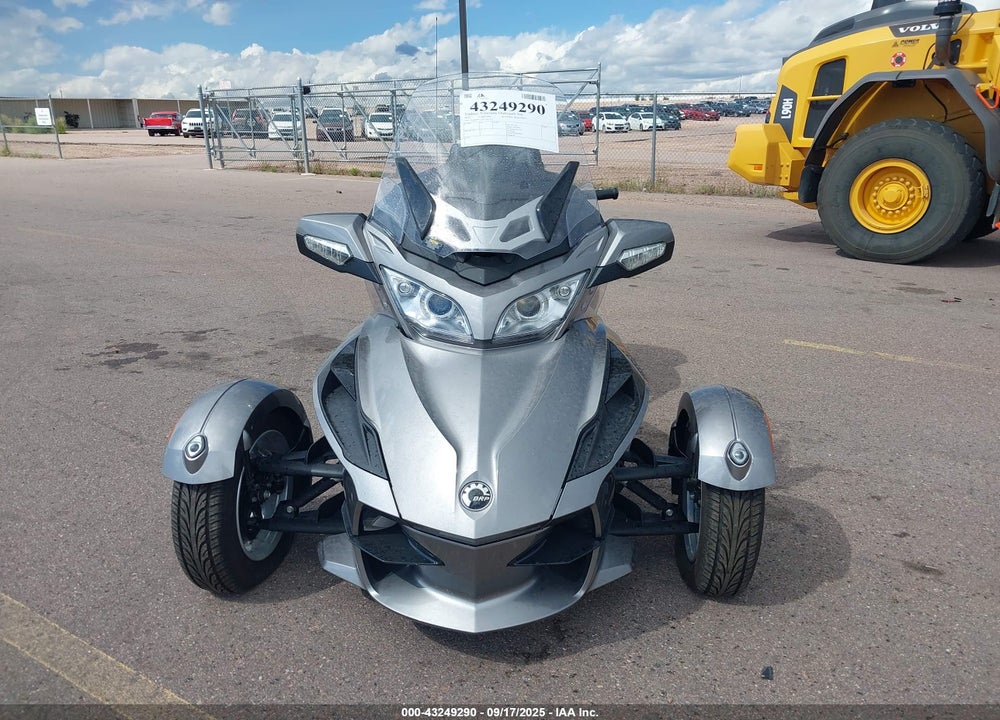2012 CAN-AM SPYDER ROADSTER RTS VIN: 2BXJBWC1XCV001552