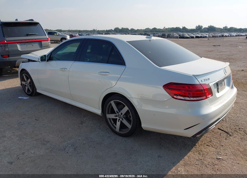 2014 MERCEDES-BENZ E 350 VIN: WDDHF5KB1EA807843