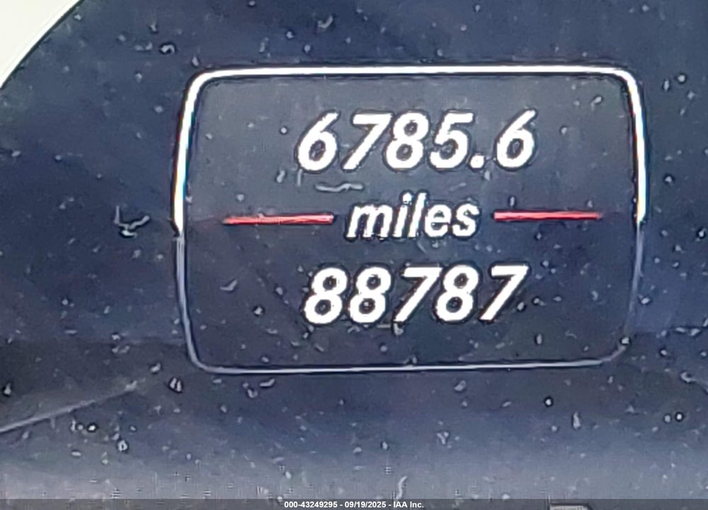 2014 MERCEDES-BENZ E 350 VIN: WDDHF5KB1EA807843
