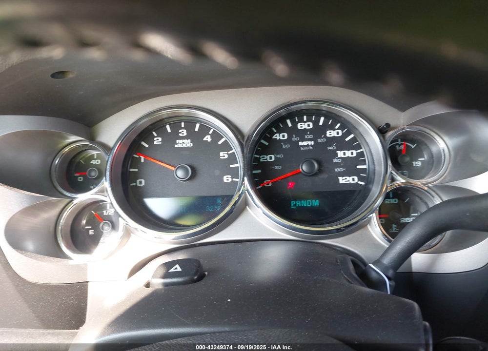 2013 CHEVROLET SILVERADO 1500 LT VIN: 3GCPCSE03DG152981