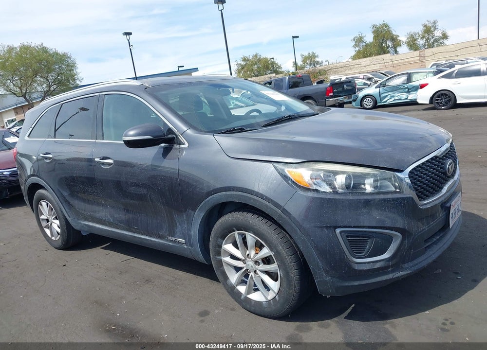 2017 KIA SORENTO VIN: 5XYPGDA52HG315612