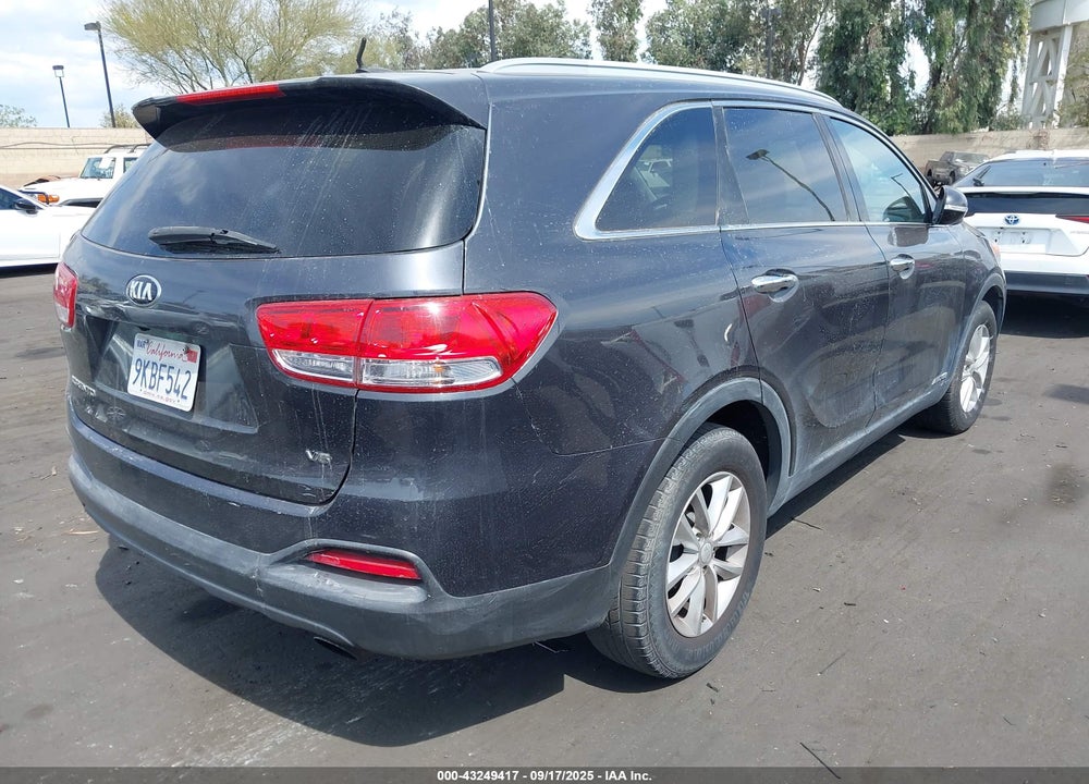 2017 KIA SORENTO VIN: 5XYPGDA52HG315612