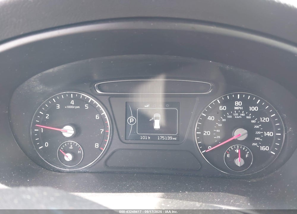 2017 KIA SORENTO VIN: 5XYPGDA52HG315612