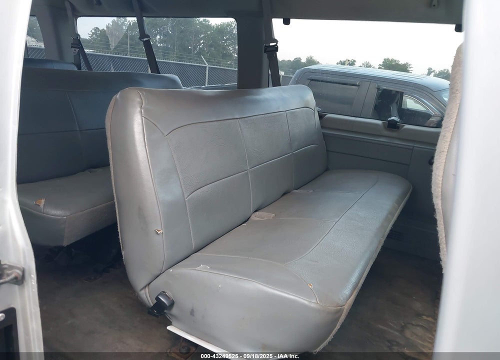 2007 FORD E-350 SUPER DUTY XL/XLT VIN: 1FBSS31L37DA55868