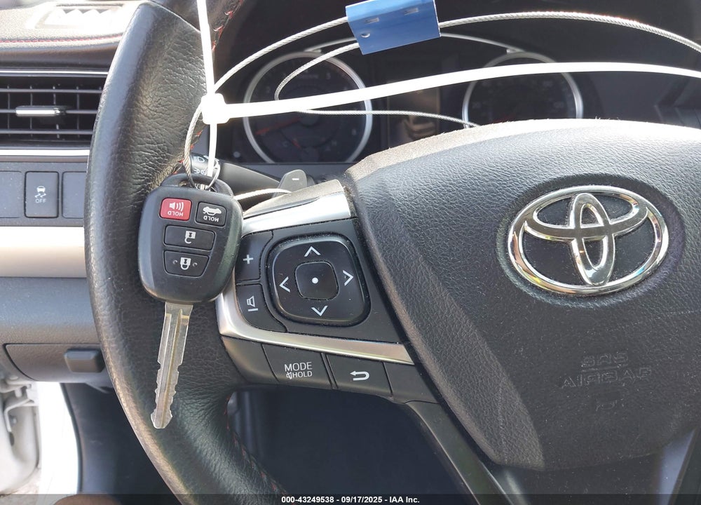 2015 TOYOTA CAMRY SE VIN: 4T1BF1FK8FU498211
