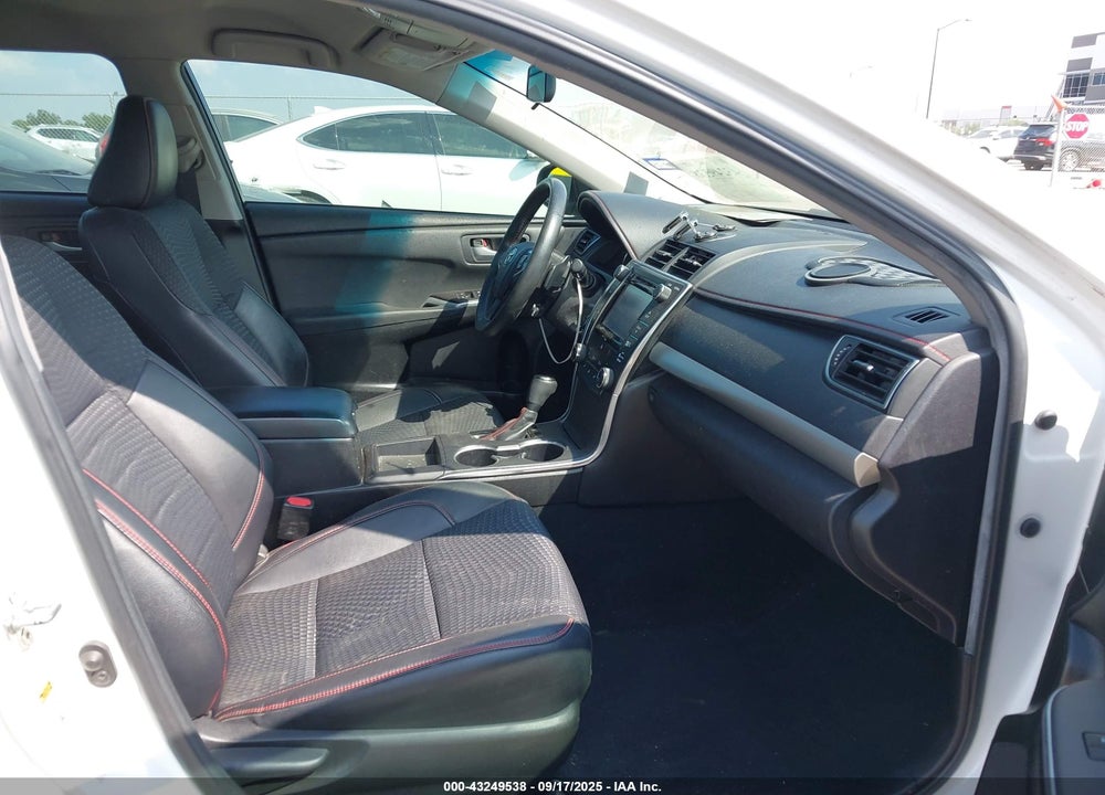 2015 TOYOTA CAMRY SE VIN: 4T1BF1FK8FU498211