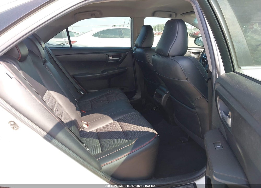 2015 TOYOTA CAMRY SE VIN: 4T1BF1FK8FU498211