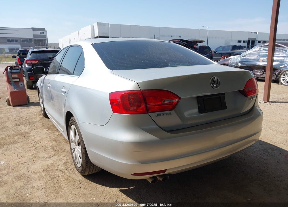 2013 VOLKSWAGEN JETTA VIN: 3VWDP7AJ6DM243633