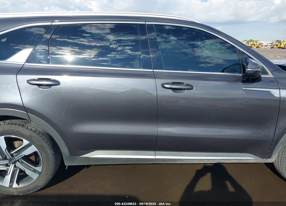 2023 KIA SORENTO HYBRID VIN: KNDRHDLG9P5161430