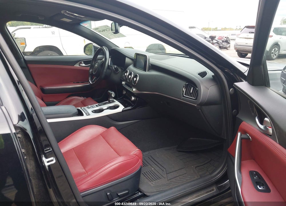 2019 KIA STINGER VIN: KNAE35LC8K6067202