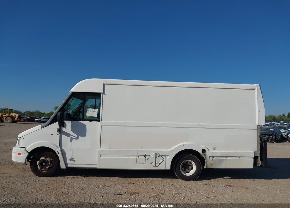 2012 ISUZU COMMERCIAL VAN VIN: JALB4T179C7W00391
