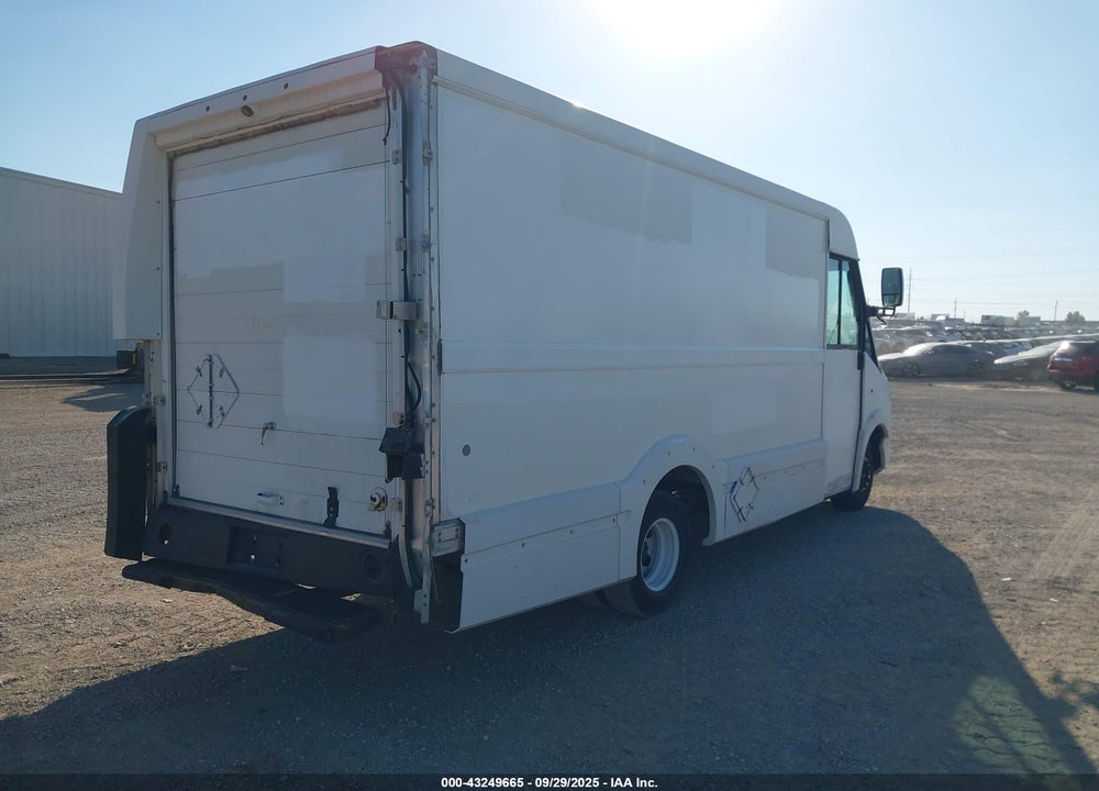 2012 ISUZU COMMERCIAL VAN VIN: JALB4T179C7W00391