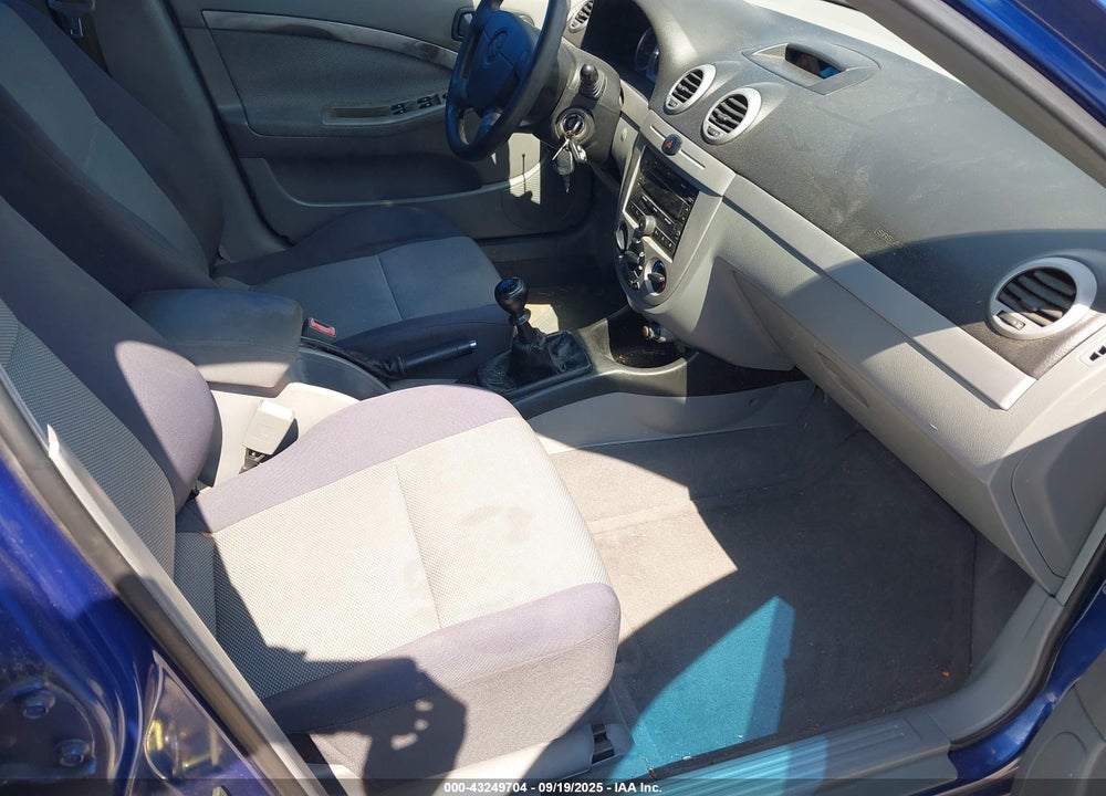 2007 SUZUKI RENO VIN: KL5JD66Z17K564570