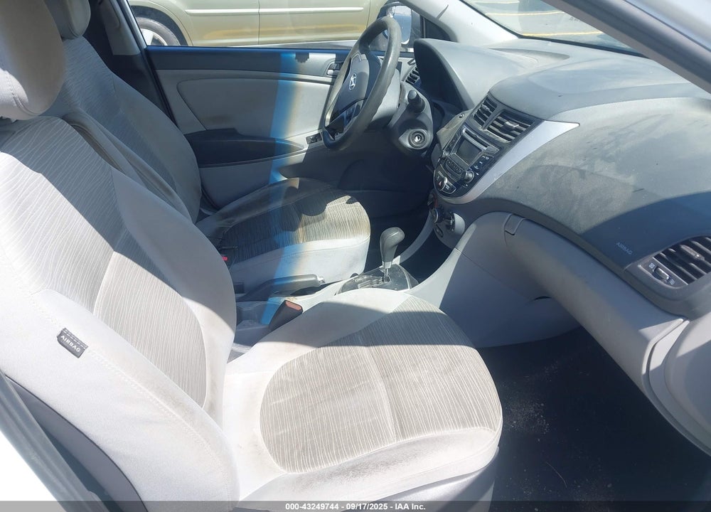 2016 HYUNDAI ACCENT VIN: KMHCT5AEXGU242482