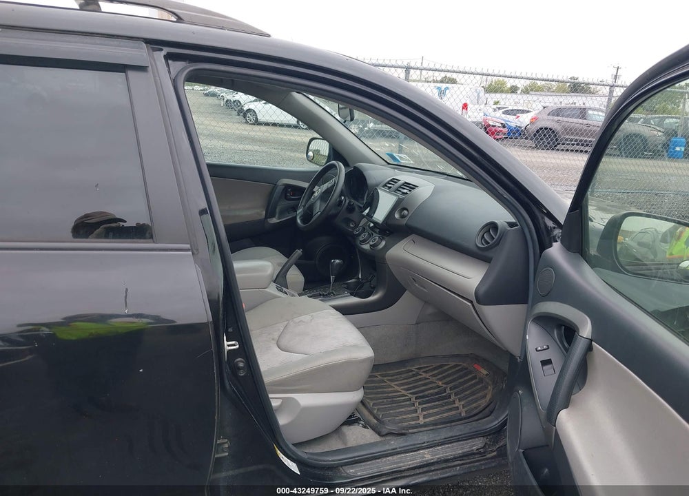 2011 TOYOTA RAV4 VIN: 2T3BF4DV7BW152392