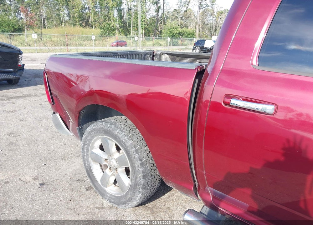 2017 RAM 1500 VIN: 3C6RR6LT0HG584419