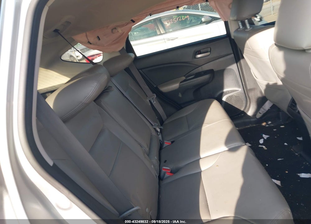 2015 HONDA CR-V LX VIN: 3CZRM3H32FG701813
