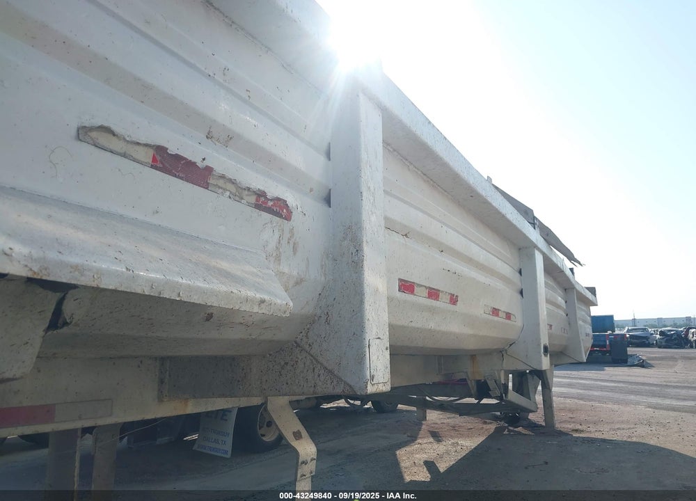1999 LUFKIN INDUSTRIES END DUMP VIN: 1L01C3821X1133293