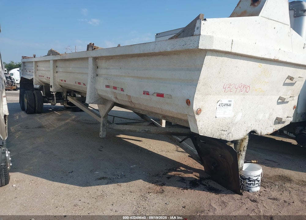 1999 LUFKIN INDUSTRIES END DUMP VIN: 1L01C3821X1133293