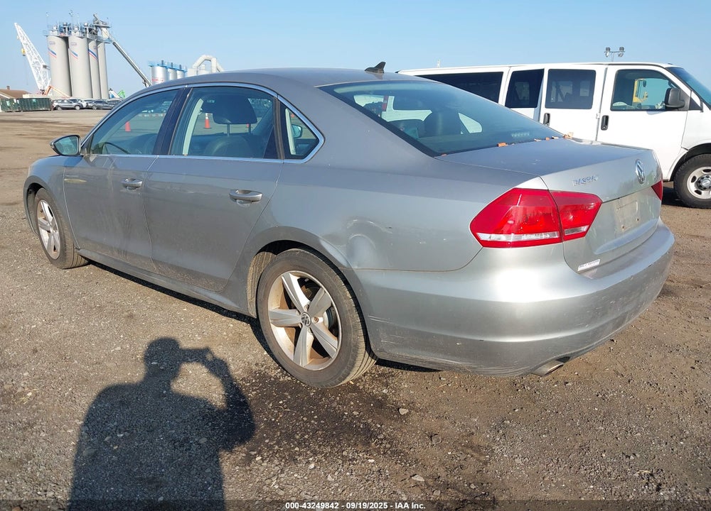 2012 VOLKSWAGEN PASSAT VIN: 1VWBP7A32CC053028