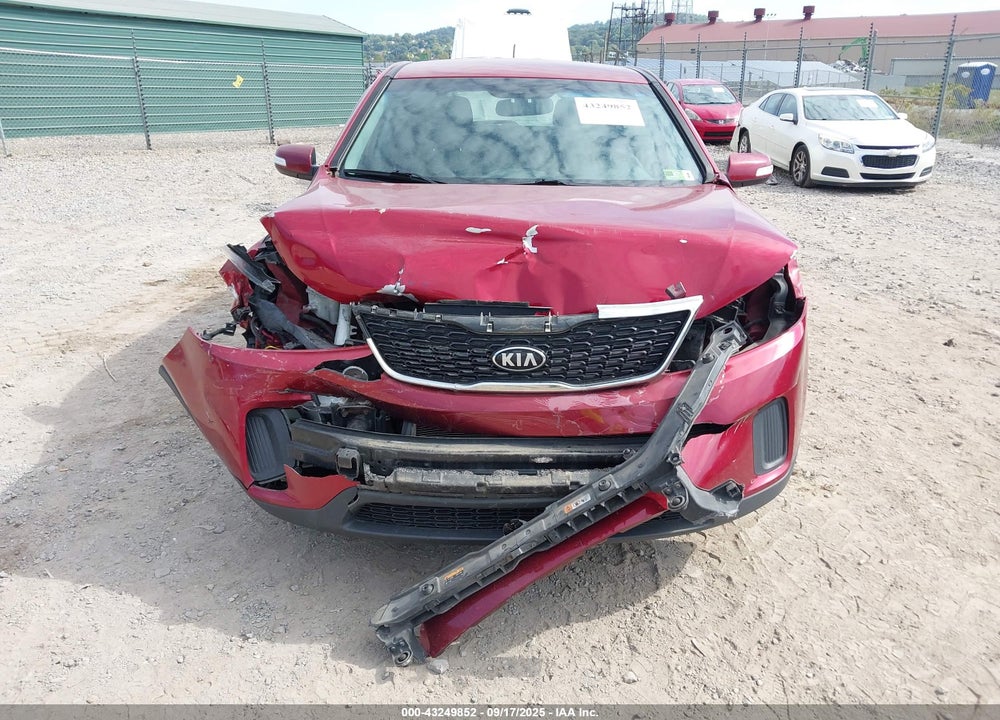 2014 KIA SORENTO VIN: 5XYKTCA66EG500301