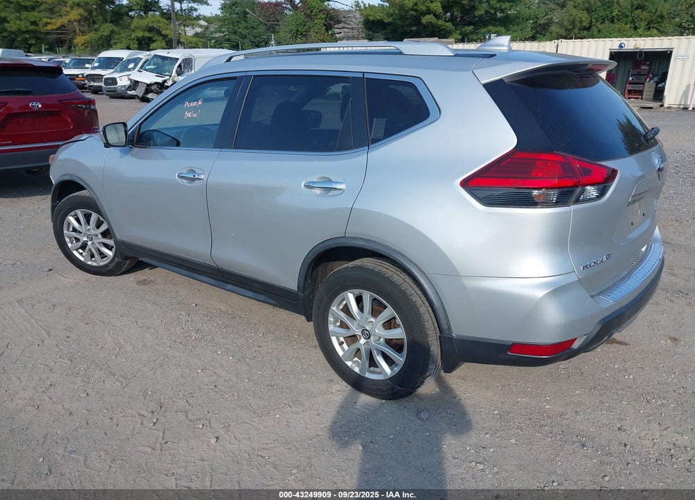 2017 NISSAN ROGUE VIN: JN8AT2MV8HW277702