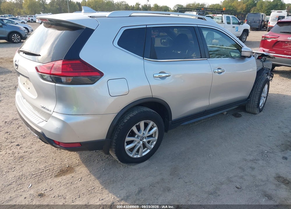 2017 NISSAN ROGUE VIN: JN8AT2MV8HW277702