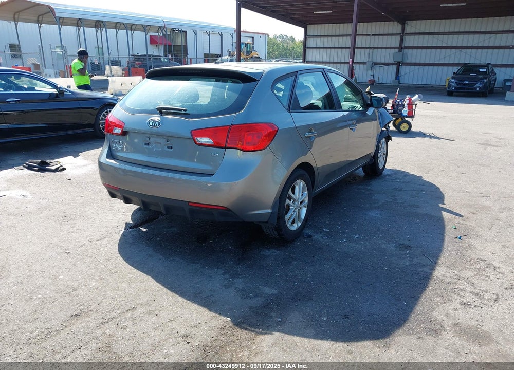 2011 KIA FORTE VIN: KNAFU5A25B5411389