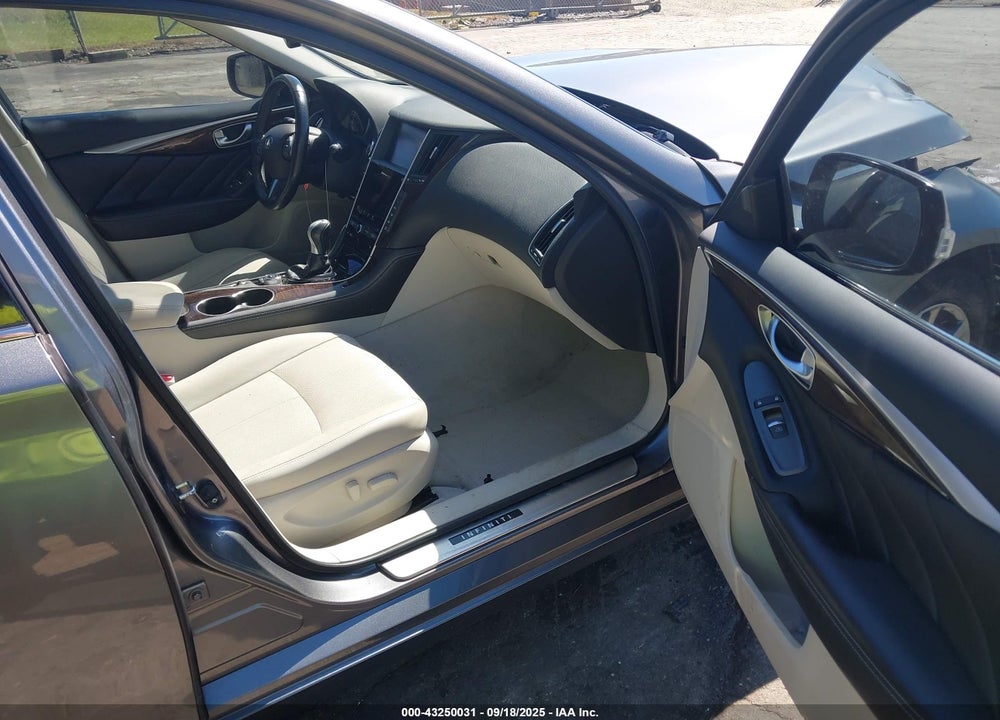 2015 INFINITI Q50 PREMIUM VIN: JN1BV7AR3FM415818