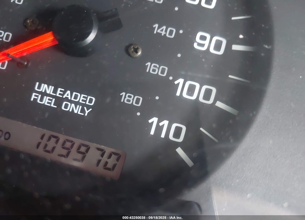 2000 NISSAN XTERRA SE/XE VIN: 5N1ED28T0YC580814