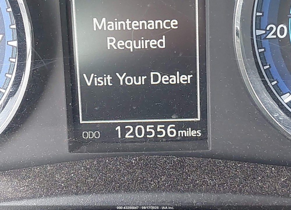 2017 TOYOTA COROLLA SE VIN: 5YFBURHE4HP631367