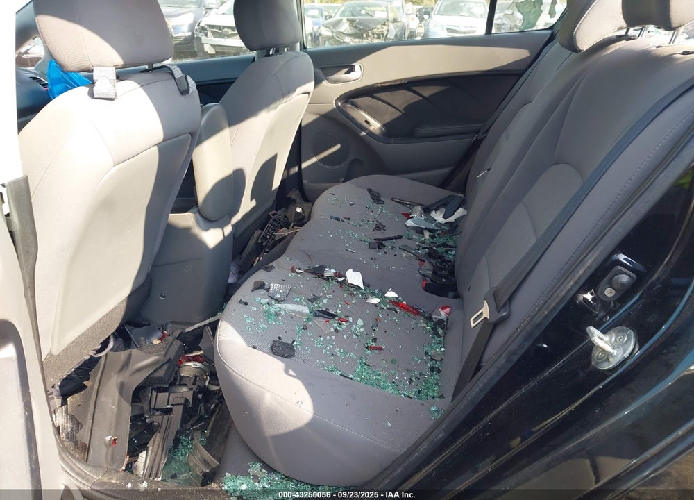 2018 KIA FORTE VIN: 3KPFK4A79JE265919