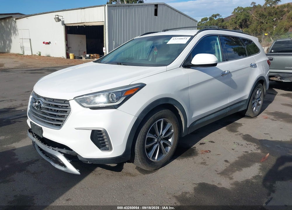 2017 HYUNDAI SANTA FE VIN: KM8SMDHF6HU222183