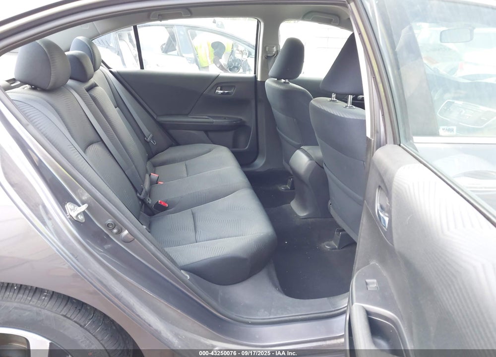 2017 HONDA ACCORD VIN: 1HGCR2F31HA225132