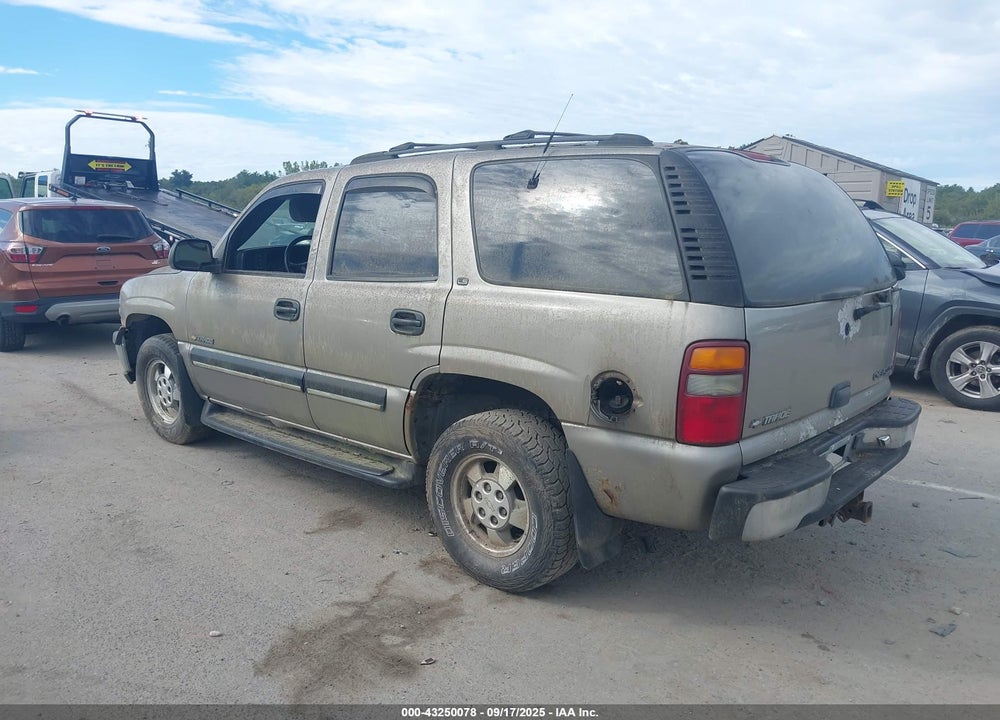 2001 CHEVROLET TAHOE LS VIN: 1GNEK13T81J128856