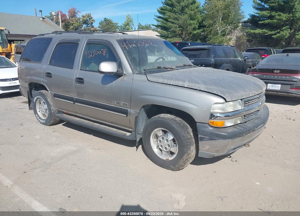 2001 CHEVROLET TAHOE LS VIN: 1GNEK13T81J128856