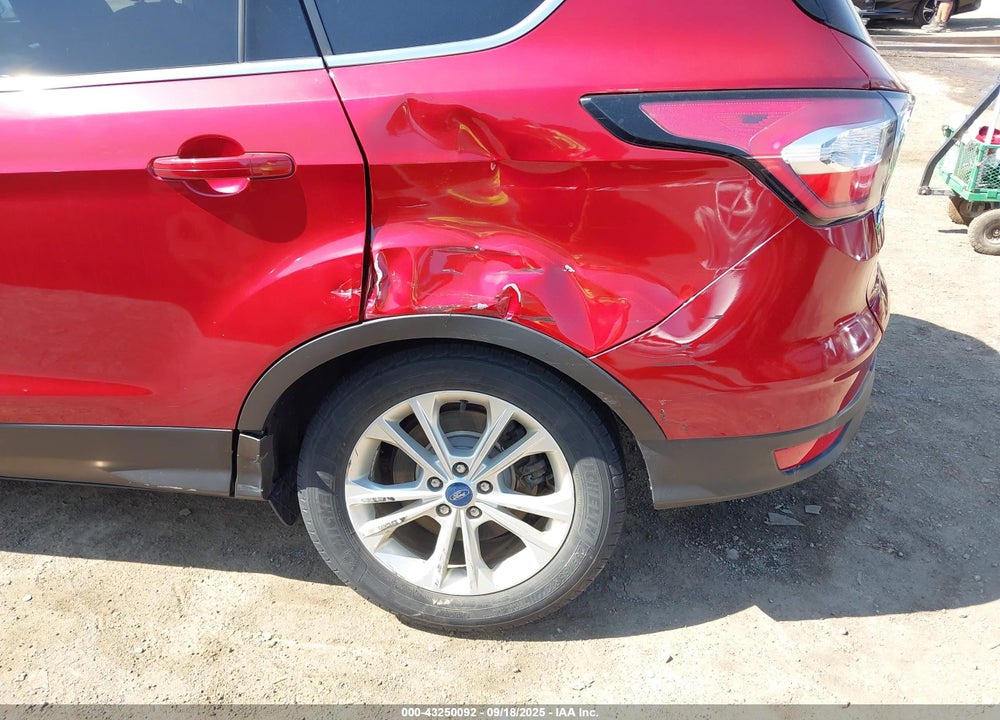 2018 FORD ESCAPE VIN: 1FMCU9GD2JUC02004