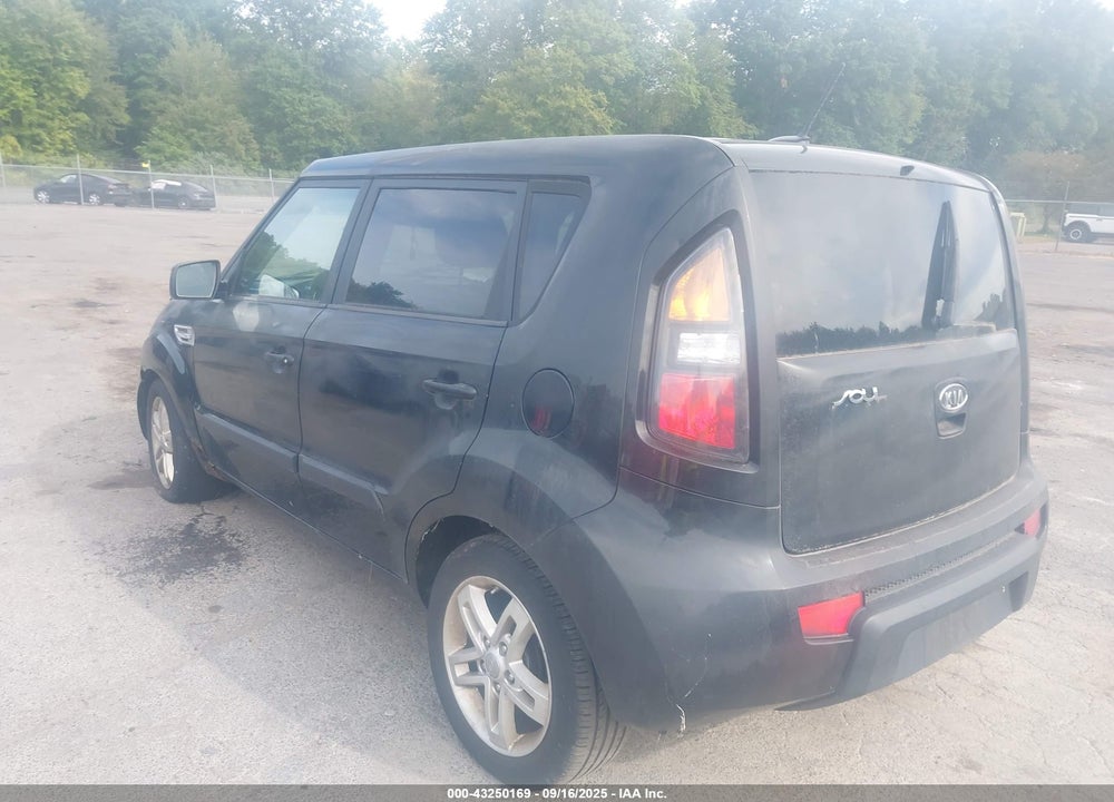 2011 KIA SOUL VIN: KNDJT2A26B7270903
