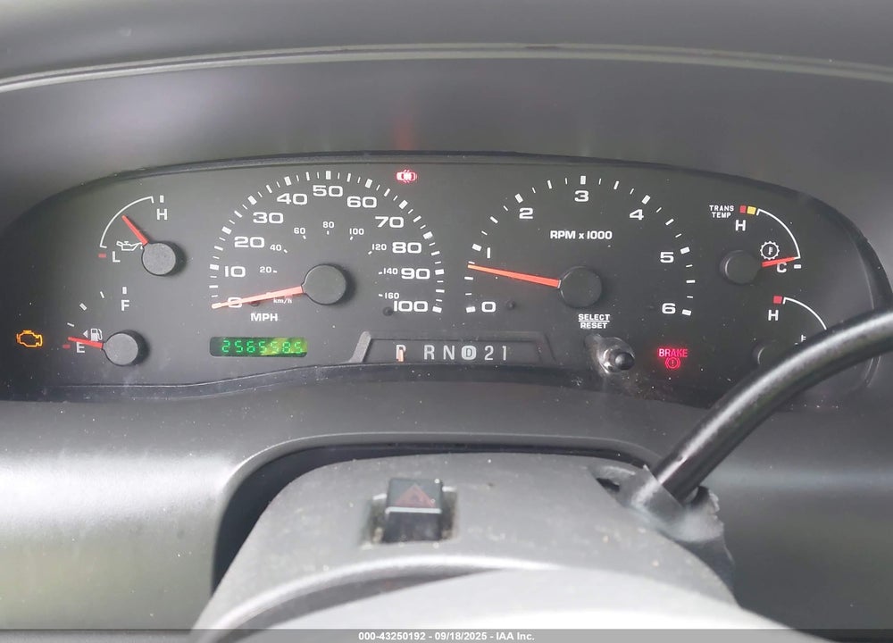 2004 FORD EXCURSION XLS/XLT VIN: 1FMNU41L04EB33873