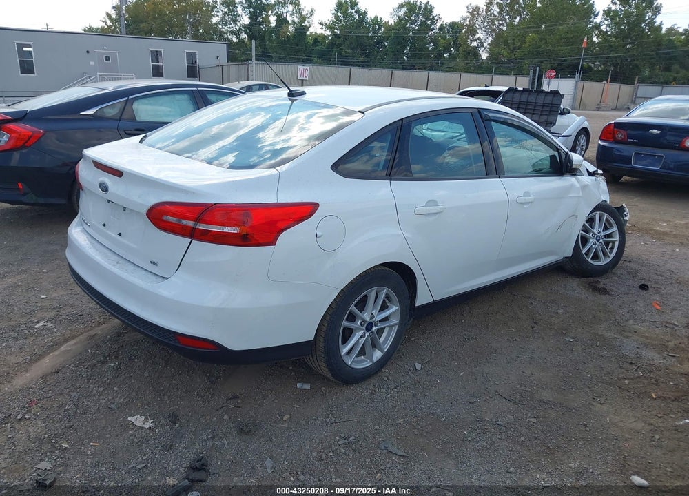 2017 FORD FOCUS VIN: 1FADP3F26HL292129