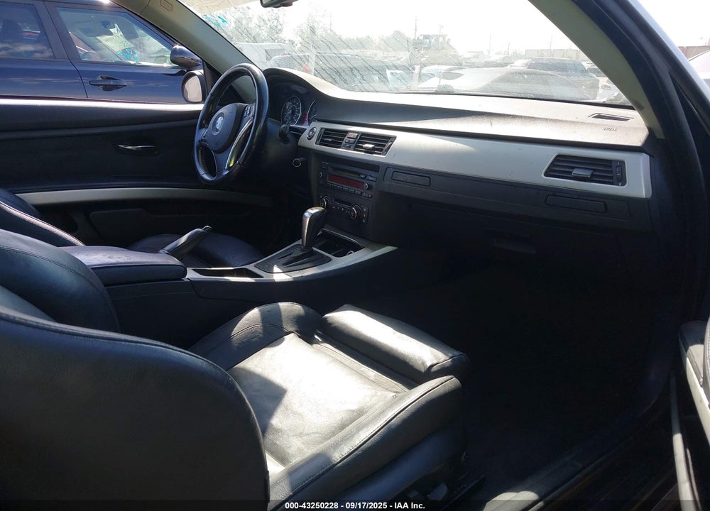 2007 BMW 328I VIN: WBAWV13517P117710