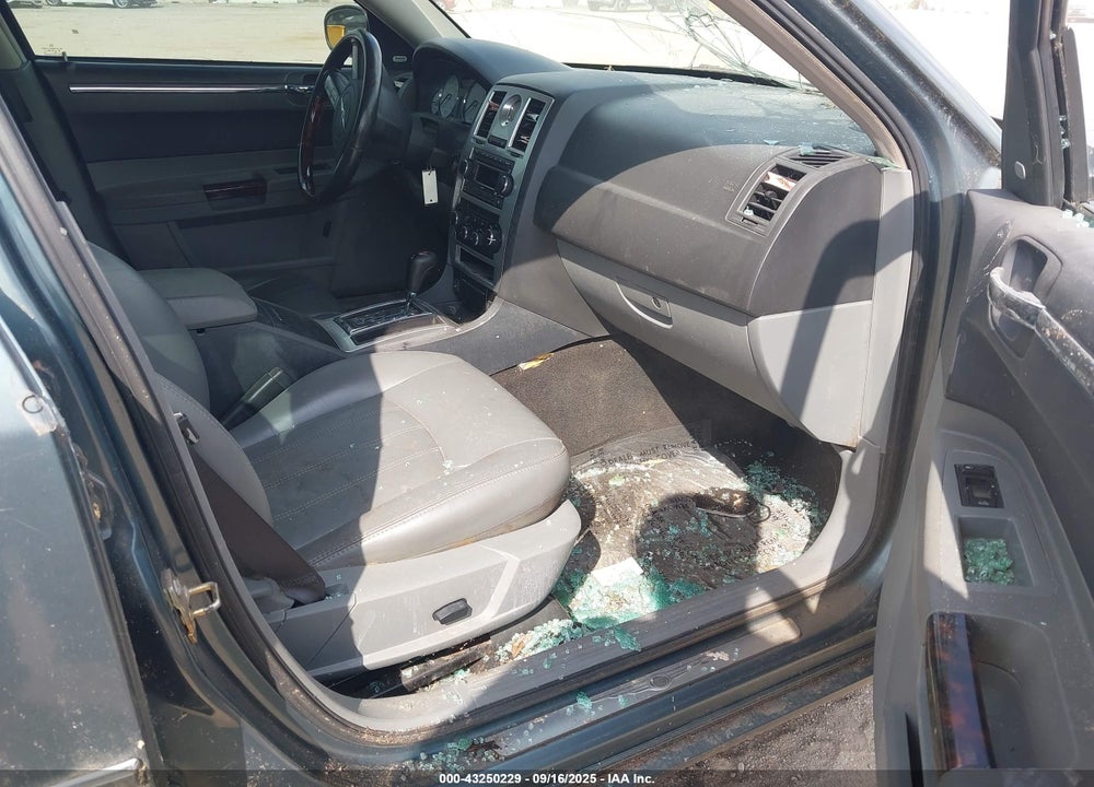 2005 CHRYSLER 300C VIN: 2C3JA63HX5H558578
