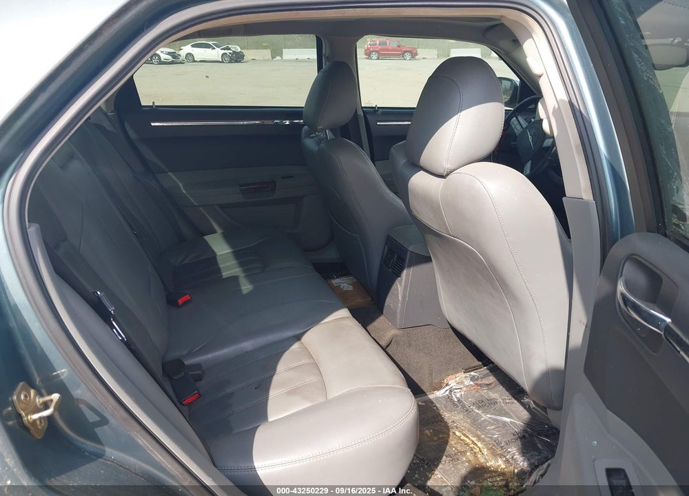 2005 CHRYSLER 300C VIN: 2C3JA63HX5H558578